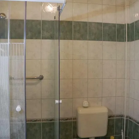 Two-bedroom In Apartmán